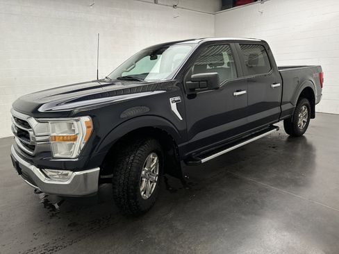 Used 2023 Ford F150 XLT w/ XTR Package AWD/4WD image 4