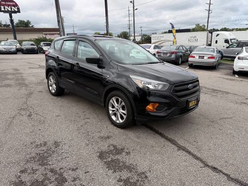 Used 2019 Ford Escape S FWD image 4