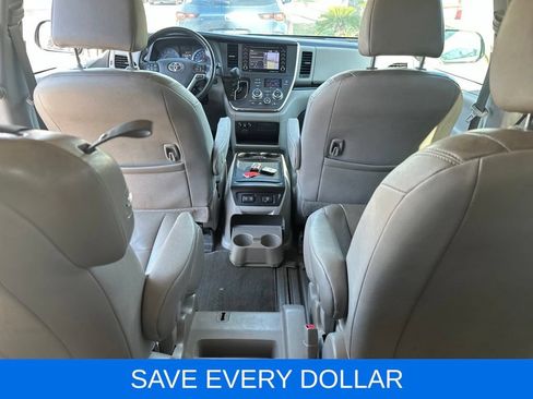 Used 2019 Toyota Sienna XLE w/ XLE Navigation Package FWD image 19