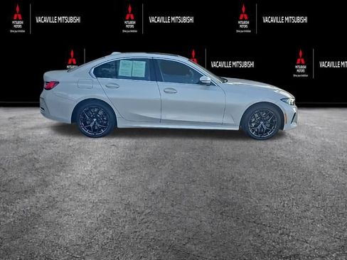 Used 2025 BMW 330i xDrive Sedan AWD/4WD image 3