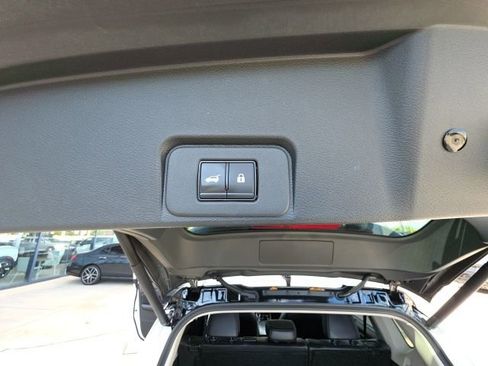 Used 2023 Nissan Rogue Platinum w/ Platinum Premium Package FWD image 28