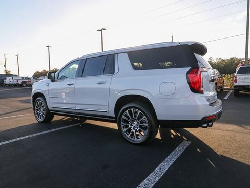 Used 2021 GMC Yukon XL Denali w/ Denali Ultimate Package image 6