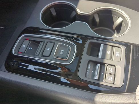 New 2025 Honda Pilot Touring image 22