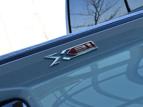 Used 2025 GMC Sierra 1500 Elevation image 36