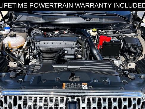 Used 2025 Lincoln Corsair Premiere w/ Equipment Group 101A image 11