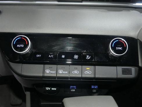 Used 2022 Hyundai Elantra SEL FWD image 37