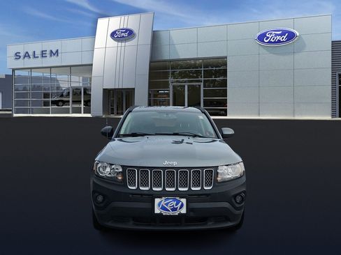 Used 2014 Jeep Compass Latitude w/ Sun/Sound Group image 8