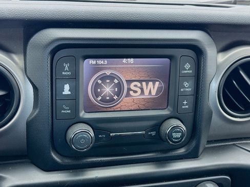 Used 2020 Jeep Wrangler Unlimited Sport AWD/4WD image 9
