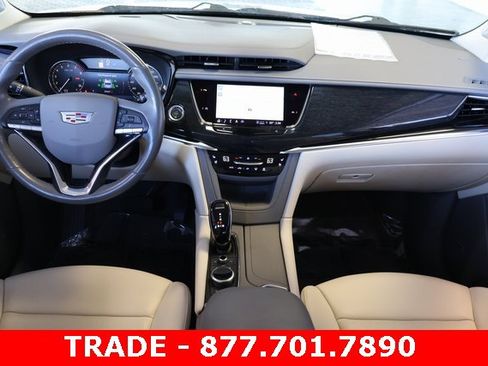 Used 2023 Cadillac XT6 Premium Luxury image 15