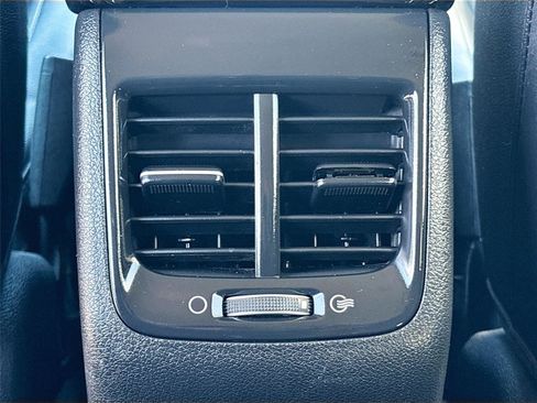 Used 2017 Kia Niro EX FWD image 24