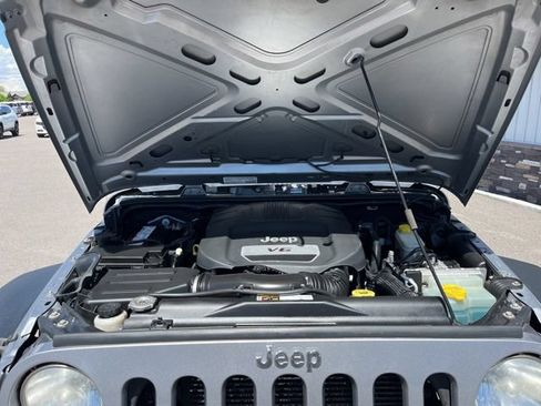 Used 2014 Jeep Wrangler Unlimited Sport w/ Quick Order Package 24S AWD/4WD image 22