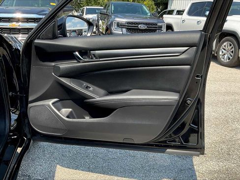 Used 2022 Honda Accord Sport image 21
