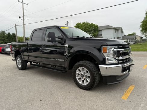 Used 2022 Ford F250 XLT AWD/4WD image 3