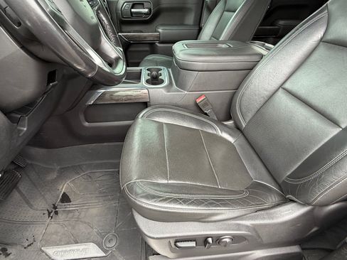 Used 2020 Chevrolet Silverado 1500 LTZ AWD/4WD image 13