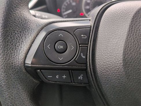 Used 2022 Toyota Corolla LE image 17
