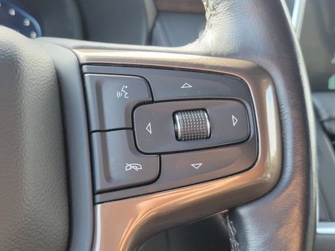 Used 2023 Chevrolet Suburban High Country AWD/4WD image 18