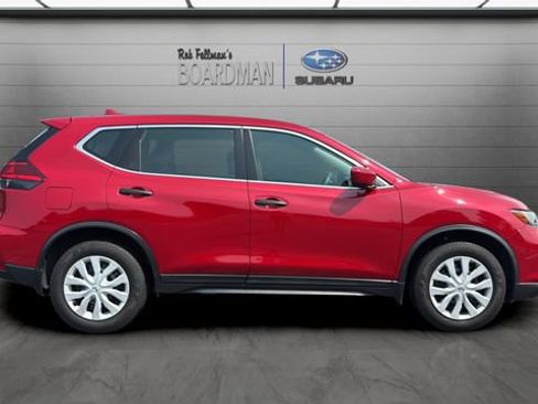 Used 2017 Nissan Rogue S FWD image 3
