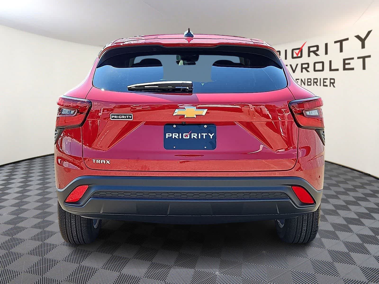 New 2026 Chevrolet Trax LS w/ LS Convenience Package FWD image 5