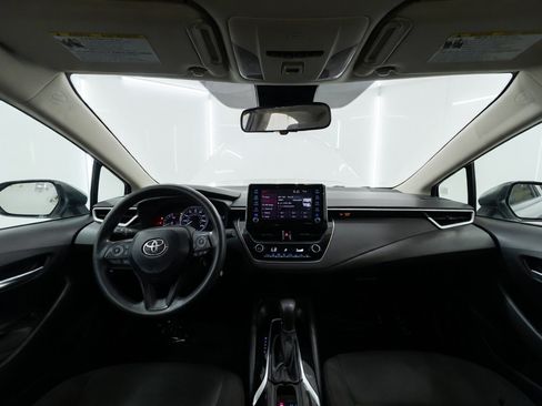 Used 2021 Toyota Corolla LE FWD image 15