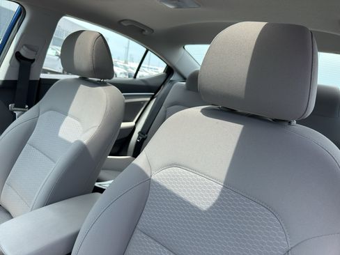 Used 2019 Hyundai Elantra Value Edition FWD image 26
