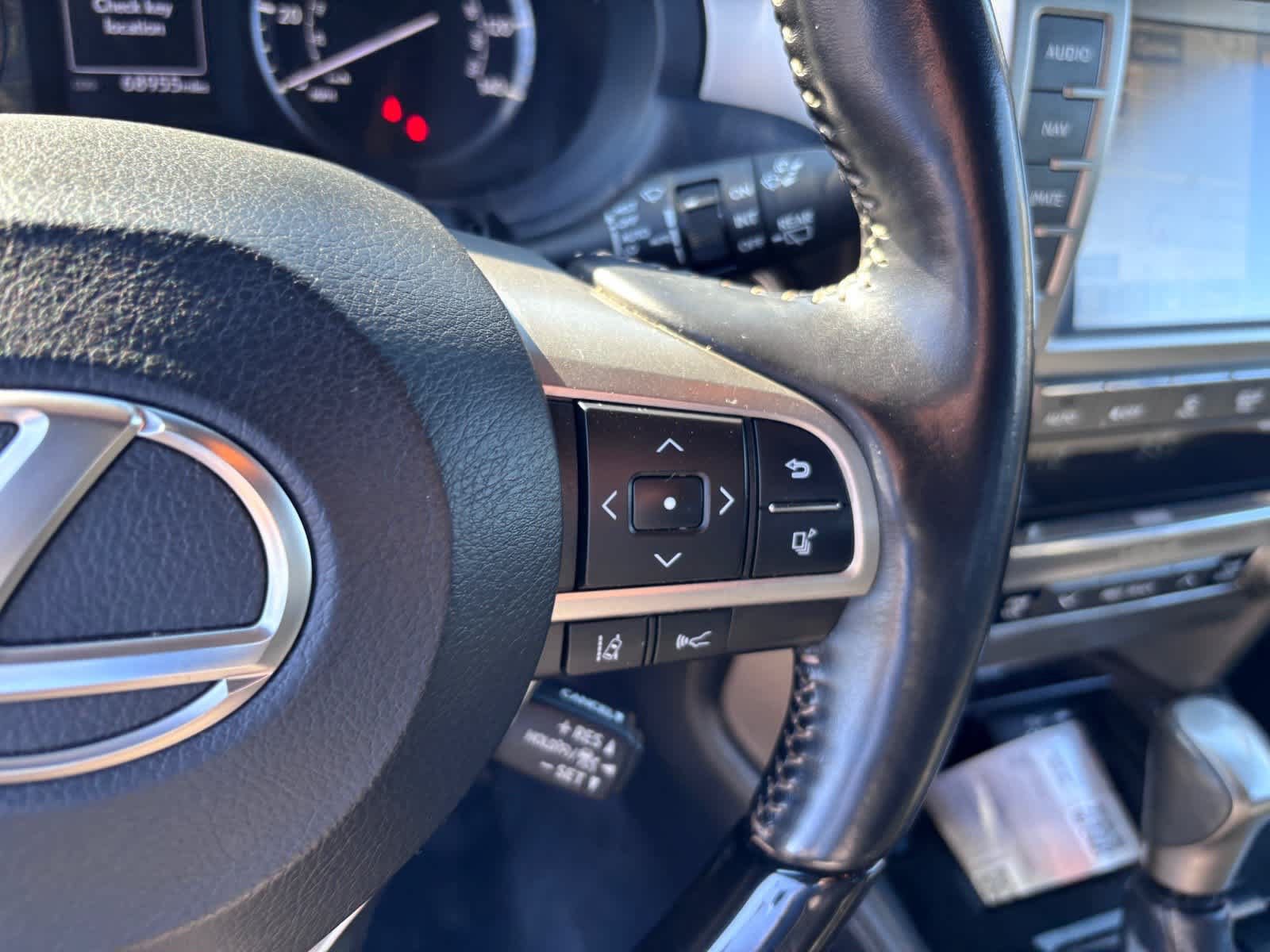 Used 2021 Lexus GX 460 Premium w/ Accessory Package AWD/4WD image 18