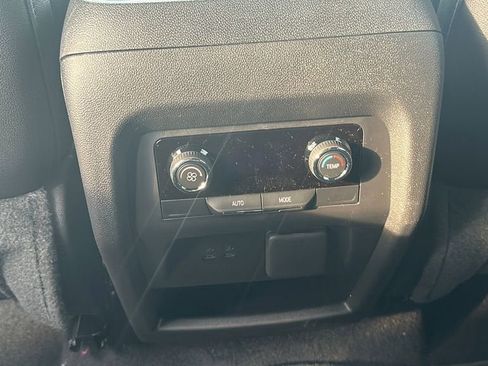 New 2026 Chevrolet Traverse LT w/ Midnight/Sport Edition image 22