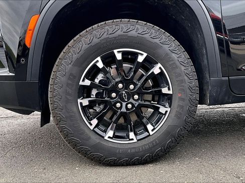 Used 2026 Chevrolet Traverse Z71 w/ Enhanced Driving Package image 8