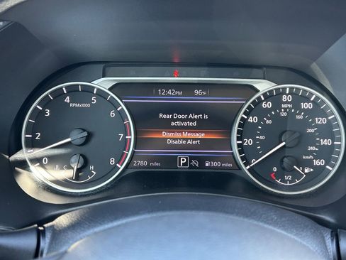 Certified 2025 Nissan Sentra SR image 32