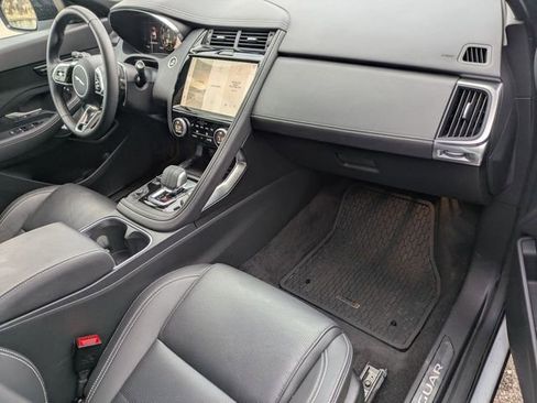 Used 2024 Jaguar E-PACE R-Dynamic SE image 19