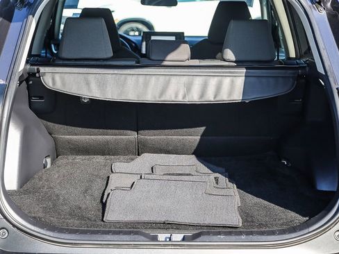 Used 2021 Toyota RAV4 XLE image 28