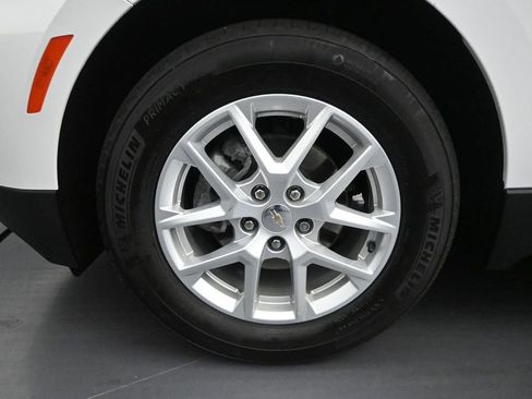 Used 2024 Chevrolet Equinox LS FWD image 10