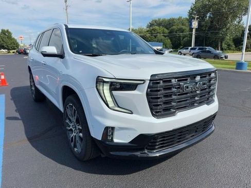Used 2026 GMC Acadia Denali Ultimate w/ LPO, Floor Liner Package AWD/4WD image 4