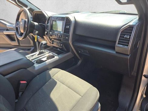 Used 2017 Ford F150 XLT w/ Equipment Group 302A Luxury AWD/4WD image 22