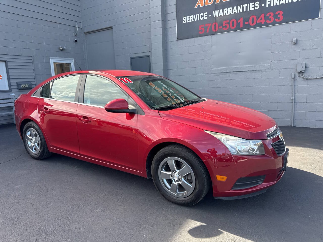 Used 2011 Chevrolet Cruze LT FWD image 1