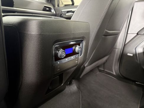 Used 2025 Chevrolet Tahoe Z71 w/ Comfort Package image 35