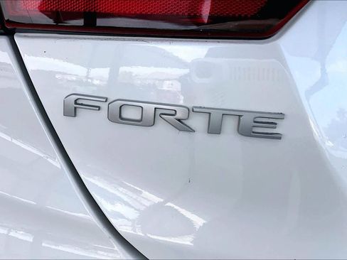 Used 2022 Kia Forte GT-Line w/ GT-Line Technology Package image 10