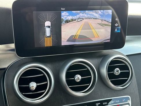 Used 2022 Mercedes-Benz GLC 300 image 25