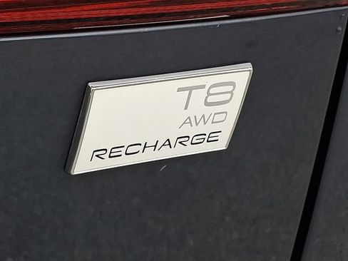 Certified 2024 Volvo XC60 T8 Plus w/ Climate Package AWD/4WD image 30