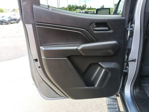 Used 2025 Chevrolet Colorado Trail Boss AWD/4WD image 11