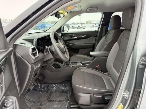 Used 2025 Chevrolet TrailBlazer LT image 10