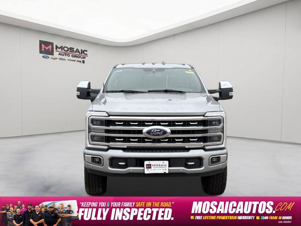 Used 2023 Ford F250 Platinum AWD/4WD image 2