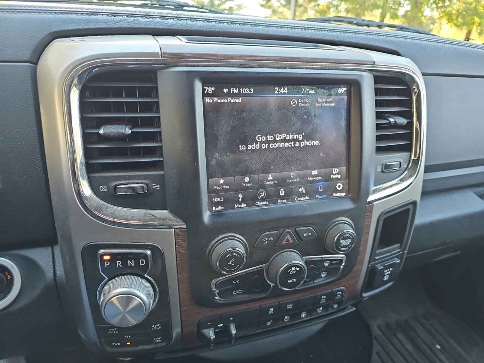 Used 2018 RAM 1500 Laramie w/ Convenience Group AWD/4WD image 20