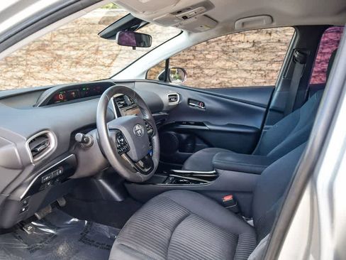 Used 2022 Toyota Prius Prime LE image 17