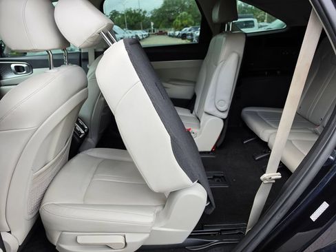 Used 2021 Kia Sorento S FWD image 35