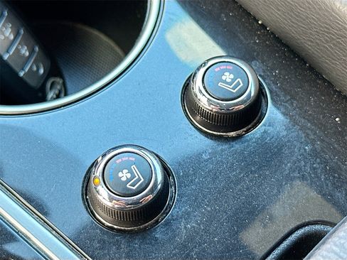 Used 2023 Nissan Maxima SR w/ Sport Mat Group image 20