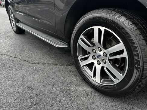 Certified 2023 Ford Expedition XLT AWD/4WD image 11
