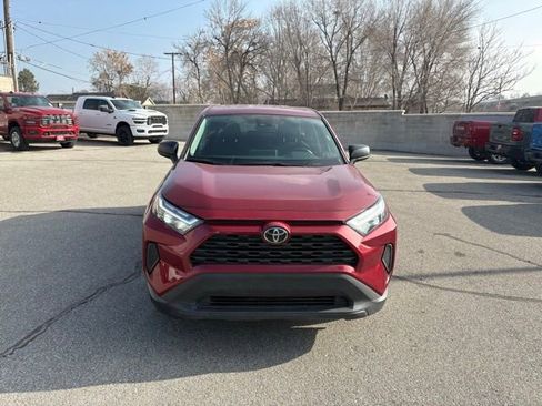 Used 2024 Toyota RAV4 LE image 8