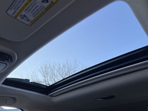 Used 2022 Subaru Outback Premium image 33