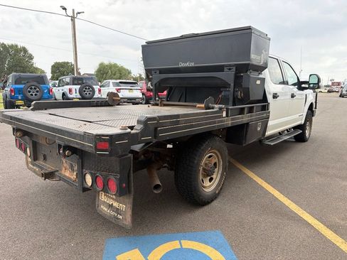 Used 2021 Ford F350 XLT w/ XLT Value Package AWD/4WD image 6