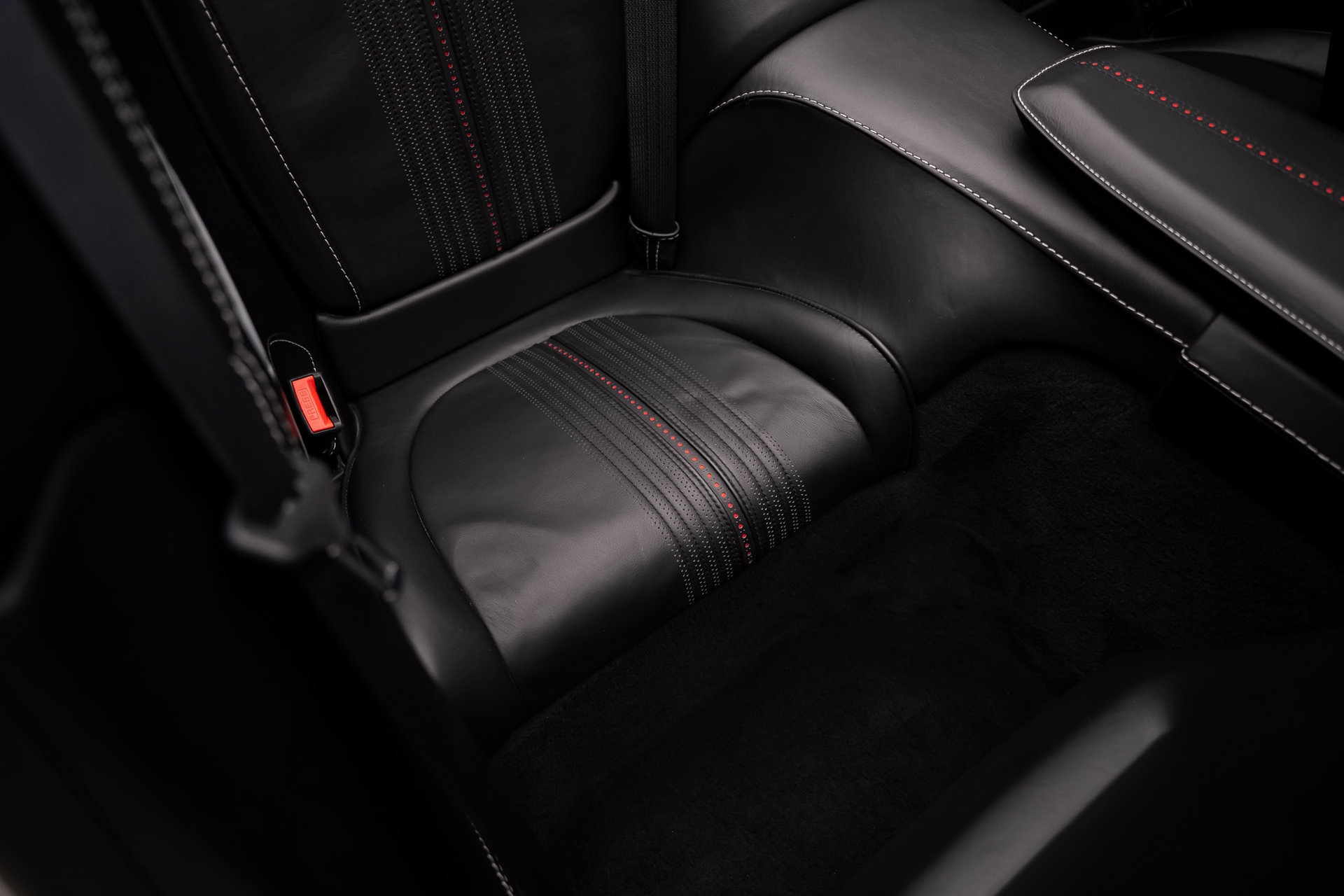 Used 2019 Aston Martin DB11 Volante RWD image 68